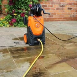 OUTIROR Nettoyeur Haute Pression électrique - 150 Bar - 440 Litres/heure - Pour Voiture, Vélo, Terrasse, Jardin 8 OUTIROR Nettoyeur Haute Pression électrique - 150 Bar - 440 Litres/heure - Pour Voiture, Vélo, Terrasse, Jardin -Nettoyeur Haute Pression Soldes 18363131 3
