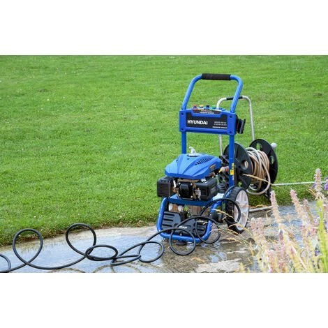 HYUNDAI Nettoyeur Haute Pression Thermique 240 Bar - 224 Cm³ HNHPT240 5 HYUNDAI Nettoyeur Haute Pression Thermique 240 Bar - 224 Cm³ HNHPT240 – Image 3