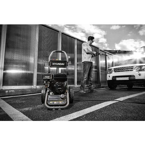 HYUNDAI Nettoyeur Haute Pression Thermique 240 Bar - 224 Cm³ HNHPT240 7 HYUNDAI Nettoyeur Haute Pression Thermique 240 Bar - 224 Cm³ HNHPT240 – Image 5